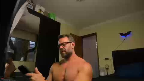 Snapshot of sexyflightz chatting on September 26, 2025, 8:24 pm chris online show from September 26, 2025, 8:24 pm
