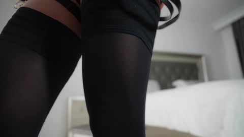 Vanessa  online show from November 21, 2025, 10:47 am