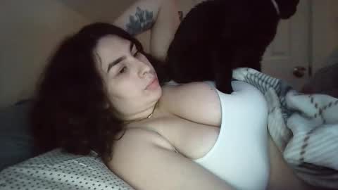 ETERNAL GODDESS WOMAN  online show from May 1, 2026, 11:31 pm