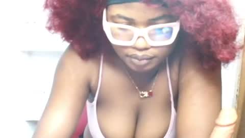 Snapshot of sexyhoneypot chatting on June 18, 2026, 12:31 pm Marvellous online show from June 18, 2026, 12:31 pm