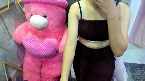 sexyislive online show from September 17, 2025, 12:29 pm