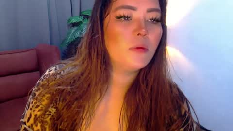 Snapshot of sexyjeanniecuntcums chatting on June 18, 2026, 8:35 pm JENNY online show from June 18, 2026, 8:35 pm