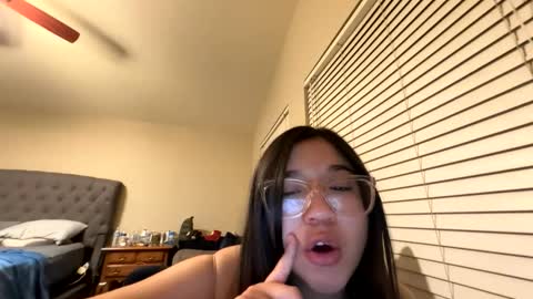 Snapshot of sexylatina22493587 chatting on March 4, 2026, 6:08 am sexylatina22493587 online show from March 4, 2026, 6:08 am