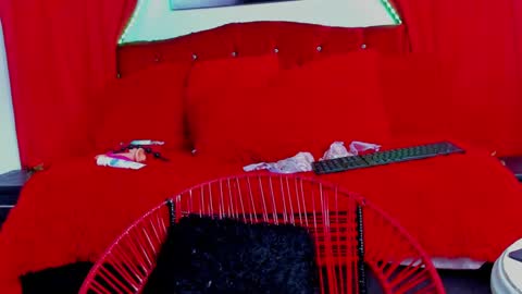 laura online show from January 23, 2025, 3:11 pm