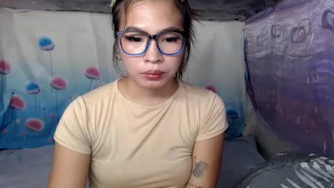 Snapshot of sexylaylia chatting on July 7, 2026, 4:15 am Laylia3 online show from July 7, 2026, 4:15 am