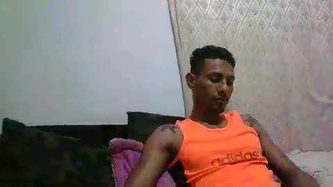 Snapshot of sexyleon69 chatting on February 16, 2026, 7:48 am Sexy leon online show from February 16, 2026, 7:48 am