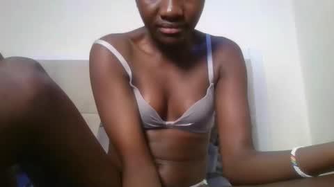 Snapshot of sexylina25 chatting on March 12, 2026, 10:38 pm sexylina25 online show from March 12, 2026, 10:38 pm