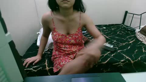 Snapshot of sexylove212002 chatting on December 8, 2024, 2:49 am Lily online show from December 8, 2024, 2:49 am