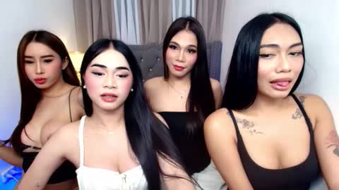 Snapshot of sexylovesappira chatting on October 6, 2025, 4:37 pm maxine online show from October 6, 2025, 4:37 pm