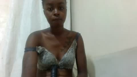 sexylydiah online show from June 13, 2026, 3:37 am