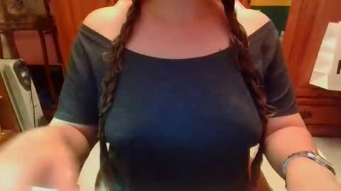 Snapshot of sexymisss24 chatting on October 7, 2025, 11:02 pm sexymisss24 online show from October 7, 2025, 11:02 pm