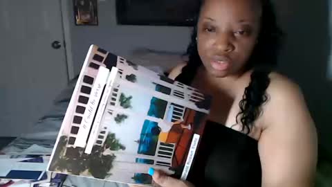 SexyMona online show from October 15, 2025, 5:07 am