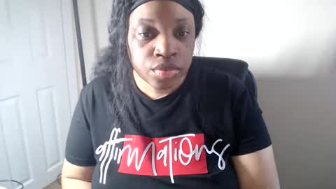 SexyMona online show from May 31, 2026, 6:09 pm