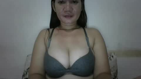 Snapshot of sexypussy_pinay chatting on September 29, 2025, 9:19 pm sexypussy_pinay online show from September 29, 2025, 9:19 pm