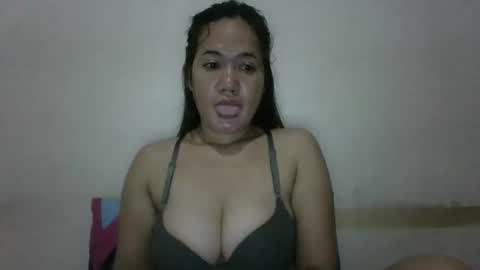 Snapshot of sexypussy_pinay chatting on October 9, 2025, 11:03 pm sexypussy_pinay online show from October 9, 2025, 11:03 pm
