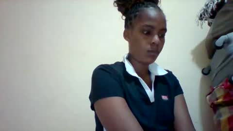 Snapshot of sexyqueen3457132 chatting on February 19, 2025, 1:40 am DOVY ACHIENG online show from February 19, 2025, 1:40 am