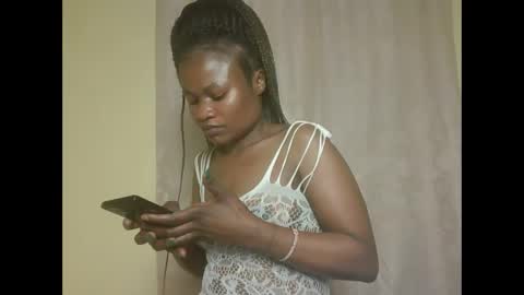 queenivy online show from October 2, 2025, 5:58 am