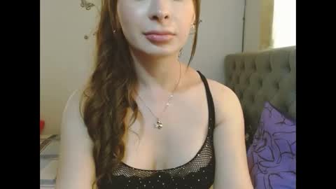 Venus Independent Model online show from December 15, 2025, 5:06 pm