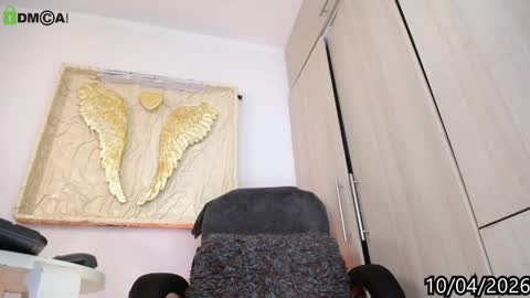 Snapshot of sexyshemale4uxxx chatting on April 10, 2026, 6:45 pm online show from April 10, 2026, 6:45 pm
