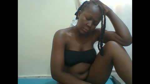 Snapshot of sexysleeky chatting on November 1, 2025, 6:37 am PAULINE online show from November 1, 2025, 6:37 am