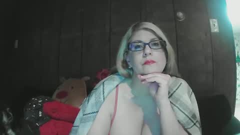 Snapshot of sexystripper69 chatting on January 2, 2025, 4:20 am sexystripper69 online show from January 2, 2025, 4:20 am