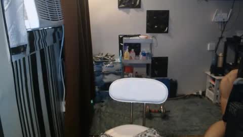 sexystrongcum online show from December 3, 2025, 2:08 am