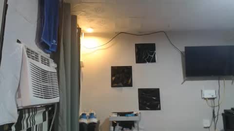 sexystrongcum online show from March 9, 2026, 4:16 am