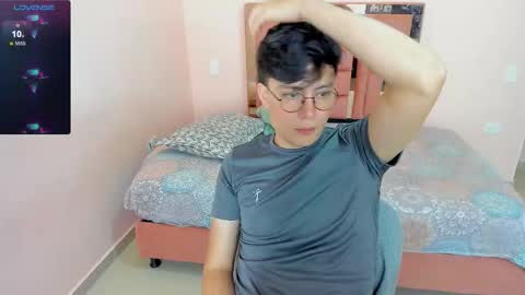 Snapshot of sexystteven chatting on October 16, 2025, 12:33 am Jeff online show from October 16, 2025, 12:33 am