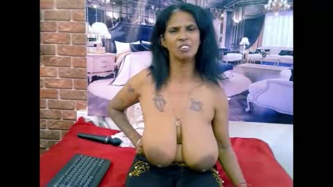 Snapshot of sexyva4u2luv chatting on March 17, 2026, 9:56 am sexyva4u2luv online show from March 17, 2026, 9:56 am