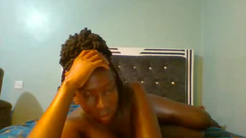 VIVIAN online show from March 2, 2025, 10:14 am