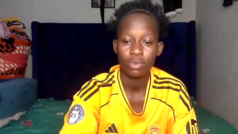 Snapshot of sexywife214537 chatting on December 19, 2025, 10:22 am sexywife214537 online show from December 19, 2025, 10:22 am