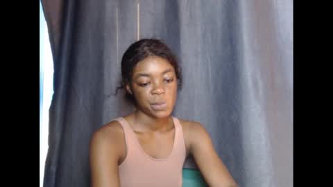 Snapshot of sexyxbunnyxx chatting on December 4, 2024, 1:42 pm Blue online show from December 4, 2024, 1:42 pm