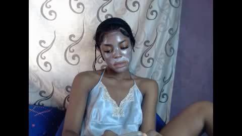 Snapshot of sexyxbunnyxx chatting on January 9, 2025, 9:27 am Blue online show from January 9, 2025, 9:27 am