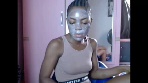 Snapshot of sexyxbunnyxx chatting on January 17, 2025, 11:06 am Blue online show from January 17, 2025, 11:06 am