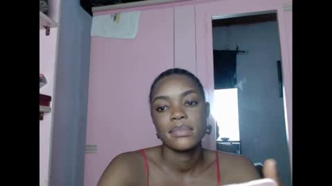 Snapshot of sexyxbunnyxx chatting on January 19, 2025, 11:32 pm Blue online show from January 19, 2025, 11:32 pm