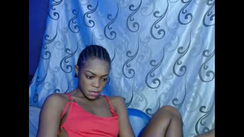 Snapshot of sexyxbunnyxx chatting on January 22, 2025, 8:59 pm Blue online show from January 22, 2025, 8:59 pm