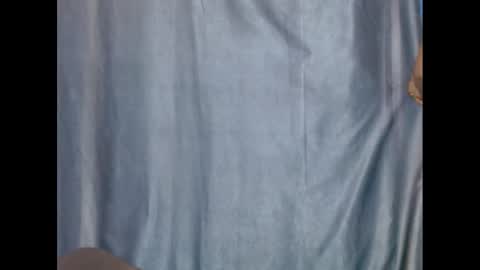 Snapshot of sexyxbunnyxx chatting on February 27, 2025, 7:12 am Blue online show from February 27, 2025, 7:12 am