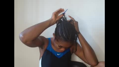 Snapshot of sexyxbunnyxx chatting on September 30, 2025, 9:14 am Blue online show from September 30, 2025, 9:14 am