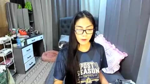 Snapshot of sexyxenaaa chatting on December 20, 2025, 7:32 pm Xenaaa online show from December 20, 2025, 7:32 pm