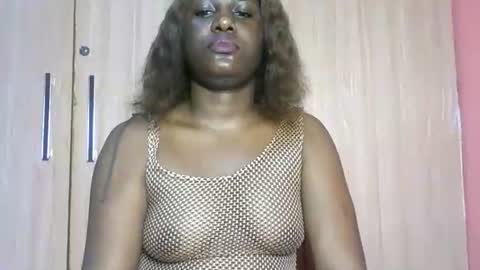 Snapshot of sexyxxebony chatting on July 4, 2026, 12:06 am SexyxxEbony online show from July 4, 2026, 12:06 am