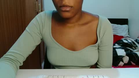 Snapshot of sexyy_janey chatting on March 5, 2026, 9:44 pm Janey online show from March 5, 2026, 9:44 pm