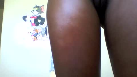 Snapshot of sexyy_tiny chatting on March 1, 2025, 9:07 am Mel online show from March 1, 2025, 9:07 am