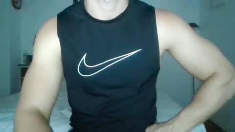 Snapshot of sexyyphilip chatting on February 5, 2025, 10:44 pm sexyyphilip online show from February 5, 2025, 10:44 pm