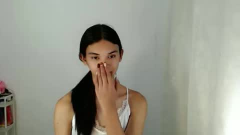 Snapshot of sexyzendaya_69 chatting on October 19, 2025, 1:23 pm Zendaya online show from October 19, 2025, 1:23 pm