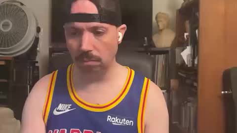 Snapshot of sfgiants1982 chatting on October 17, 2025, 12:25 am sfgiants1982 online show from October 17, 2025, 12:25 am