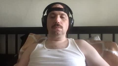 Snapshot of sfgiants1982 chatting on October 18, 2025, 9:26 pm sfgiants1982 online show from October 18, 2025, 9:26 pm