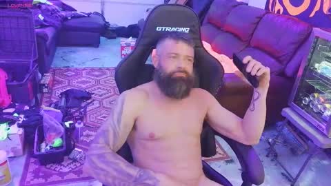 shadetreepornstar online show from February 11, 2026, 10:26 pm