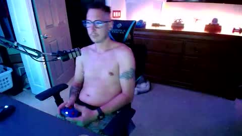 Snapshot of shaftyone4u chatting on January 18, 2026, 12:58 am shaftyone4u online show from January 18, 2026, 12:58 am