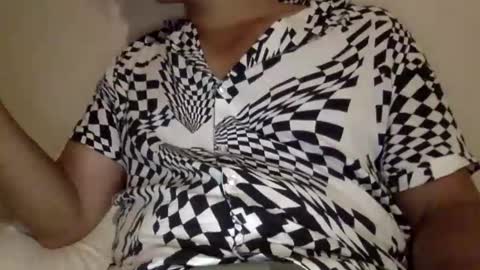 shaheeeewww online show from January 19, 2025, 11:56 am