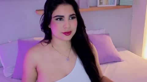 Snapshot of shainadavis chatting on February 7, 2026, 3:32 am Shaina online show from February 7, 2026, 3:32 am